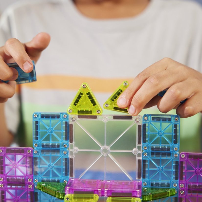 Magnetická stavebnice Magna Tiles Travel Set Deluxe 55 dílů