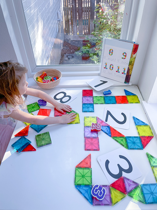 Magnetická stavebnica Magna Tiles Metropolis 110 dielov