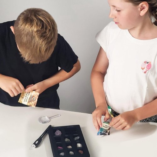 Drahokamy a krystaly - experimentální sada pro děti