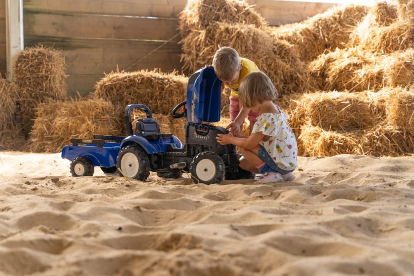 Falk Šlapací traktor 3080 AB Holland T6 s přívěsem