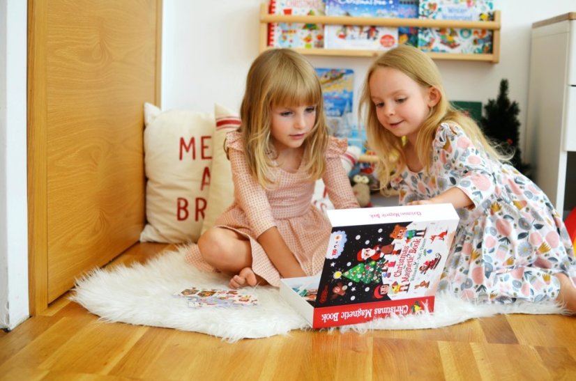 Magnetická kniha Vánoce – Christmas Magnetic Book