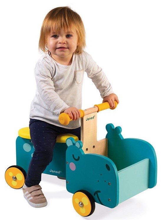 Dřevěné odrážedlo pro děti Hroch Janod