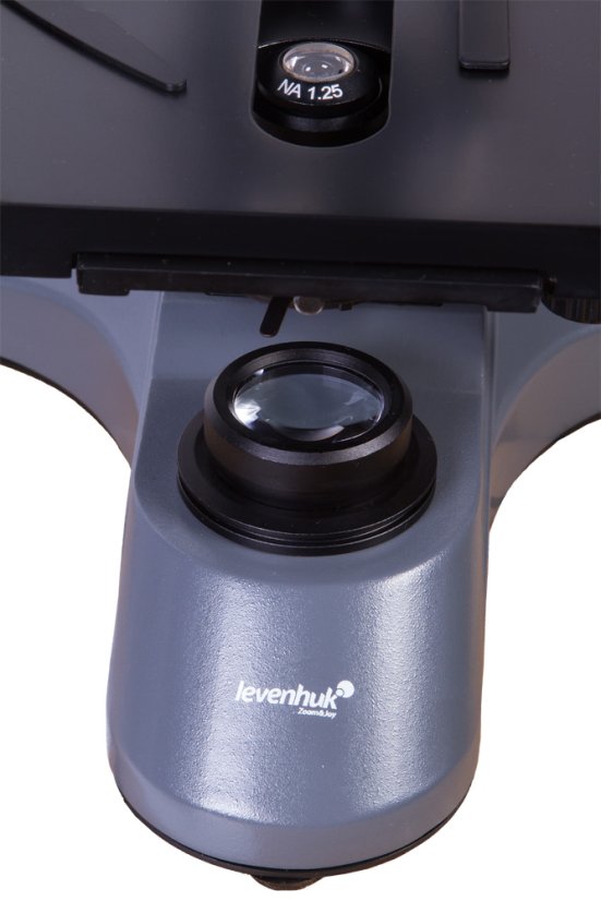 Mikroskop Levenhuk 740T Trinokular