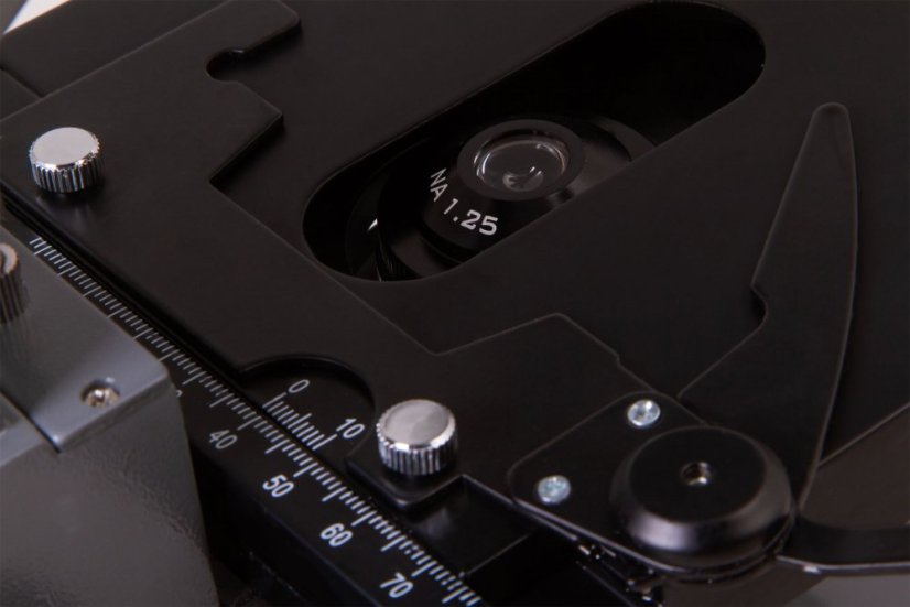 Biologický Mikroskop Levenhuk 320 PLUS