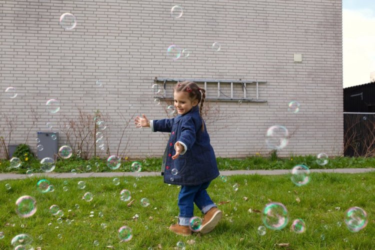 Stroj na výrobu mýdlových bublin Rose