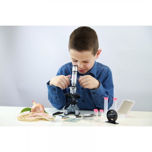 Mikroskop pre deti a 30 pokusov